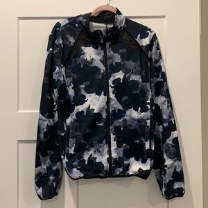 Zyia zip Jacket size large EUC